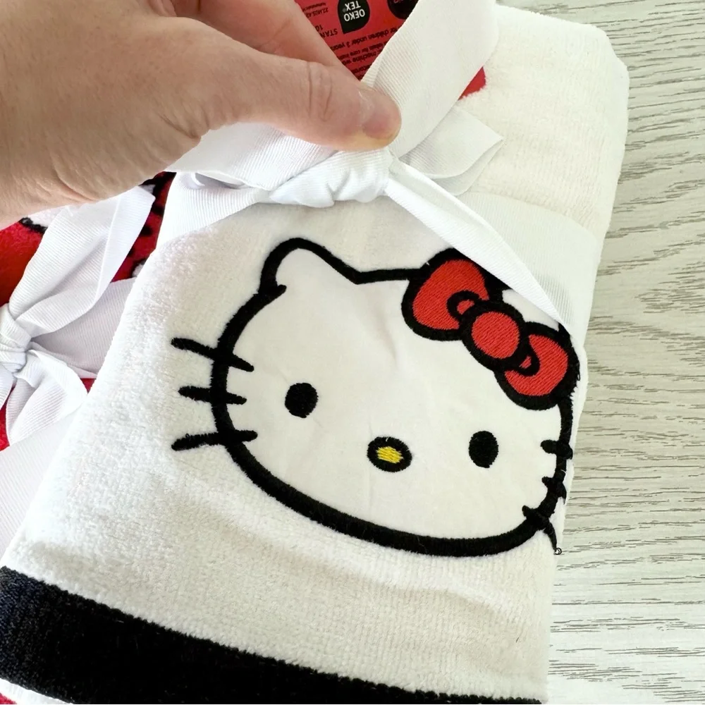 NWT Hello Kitty Red & White Towel Set | 4-Piece | HomeGoods Viral Find